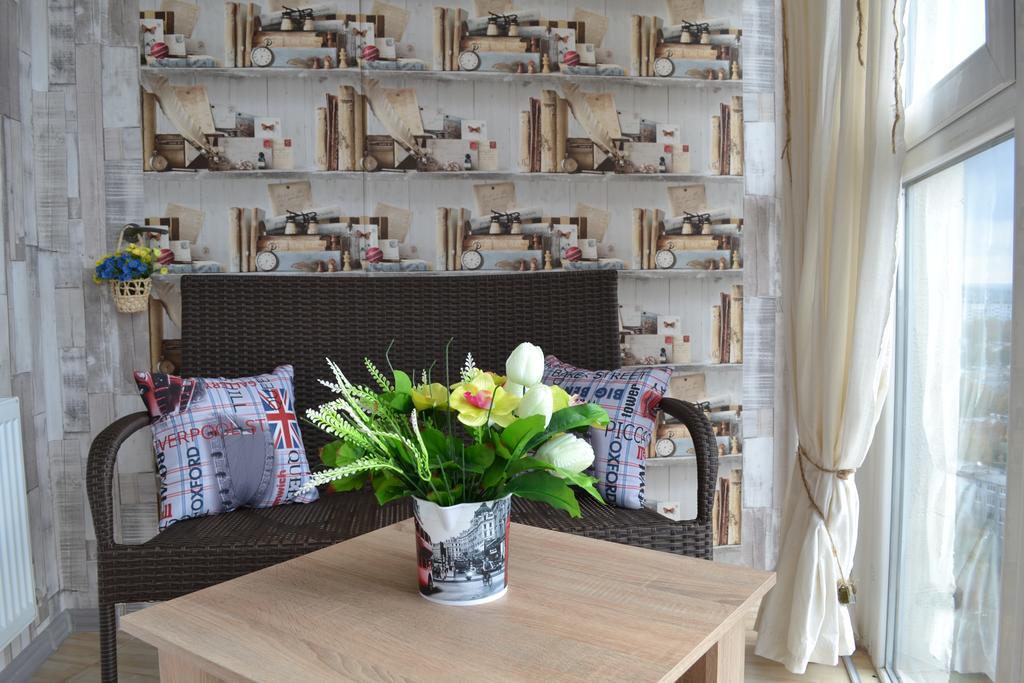 Apartment On Yuvilejnyj Avenue Kharkov Luaran gambar